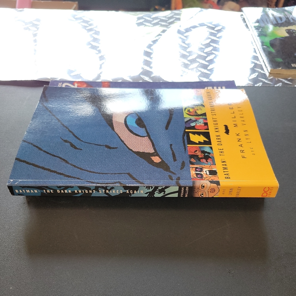 Batman The Dark Knight Strikes Again Frank Miller - Picture 3 of 6